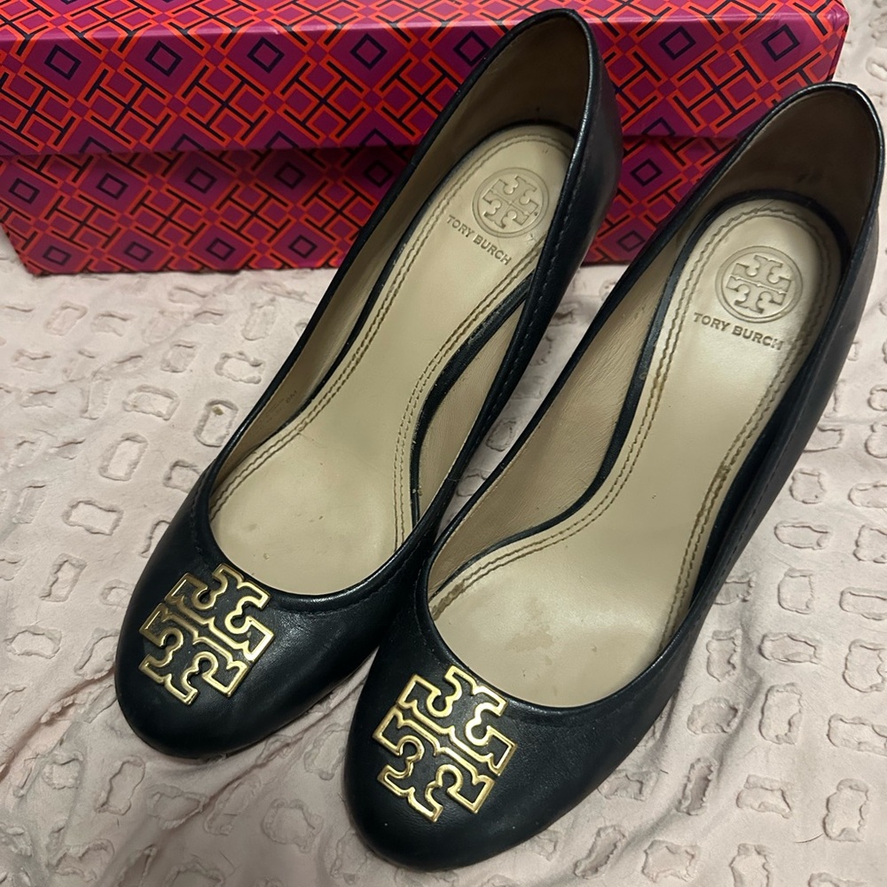 Tory Burch Wedge shoes